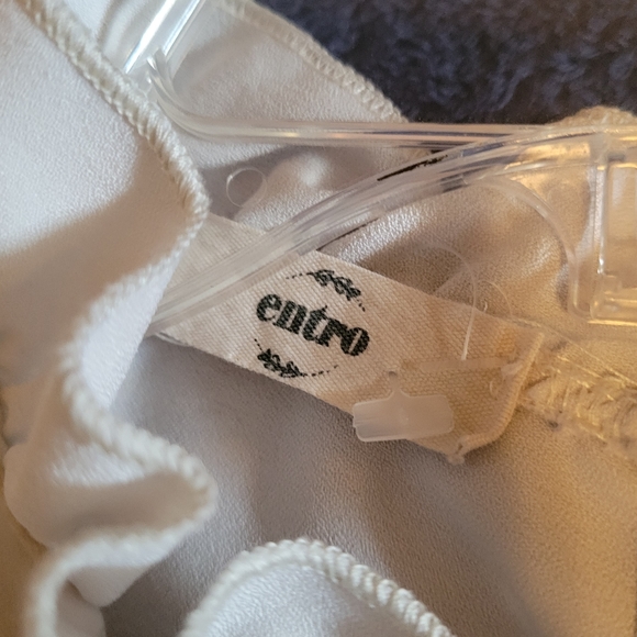 entro blouse, white, size medium - Picture 2 of 3